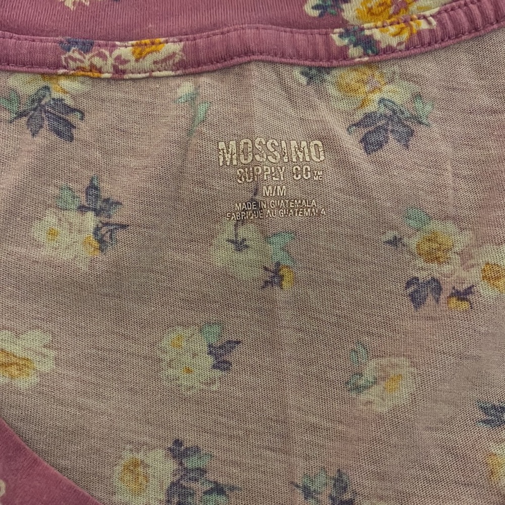 Mossimo tees - Picture 3 of 5